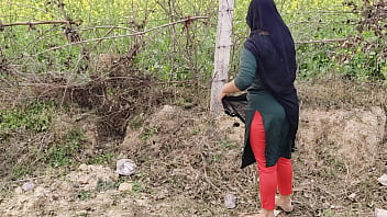 Desi teacher and student engage in outdoor pussy licking and fucking