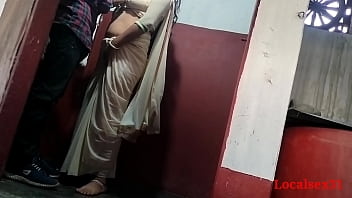 Viral Indian webcam sex with a village housewife